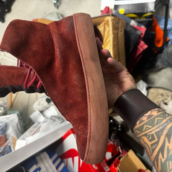 The last conspiracy boots - Picture 5 of 9